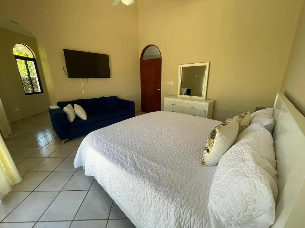 Villa Michel Laguna del Higuero